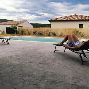 villa-neuve-avec-piscine-prive-vallon-pont-darc-2.hotels-rhonealpes.com/