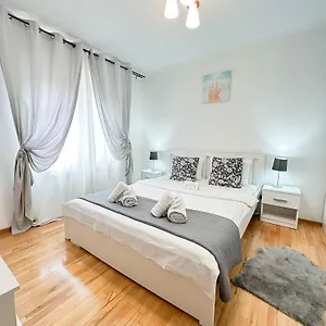 Sunrise Center Boekarest